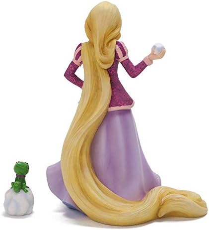 Enesco Disney showcase zapetljana Rapunzel za odmor Princess i Pascal Figurine, 8,31 inč, višebojni
