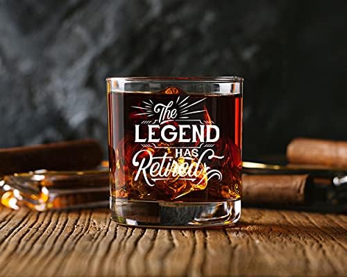 Legenda se povukla-smiješni pokloni za odlazak u penziju za muškarce žene kolega - Staromodno staklo, Gin Glass-Gag pokloni za muškarce-smiješni rođendanski pokloni za tatu - ideje za poklone za viski-Whisky Glass 11 Oz